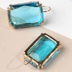 Jewel rectangle drop earrings color aquamarine